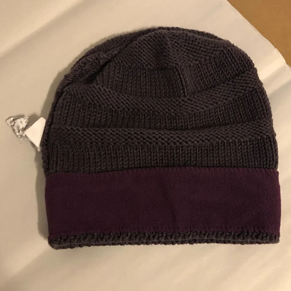 COLUMBIA Beanie Hat Women's Unisex Size O/S Purple Plum Ribbed Design